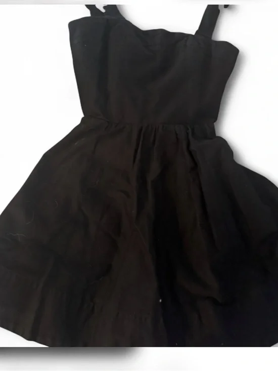 $398 Alice + Olivia Black Square-Neck Mini Dress - Picture 5 of 9